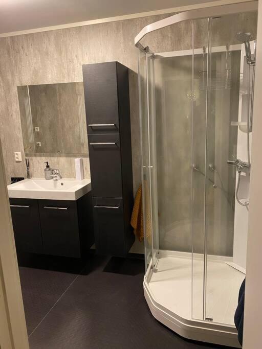 Aurora Apartment Very Close To Cable Car And Sherpatrappa Tromsø Esterno foto