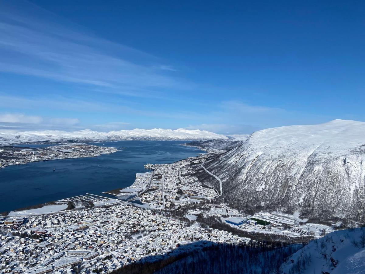Aurora Apartment Very Close To Cable Car And Sherpatrappa Tromsø Esterno foto